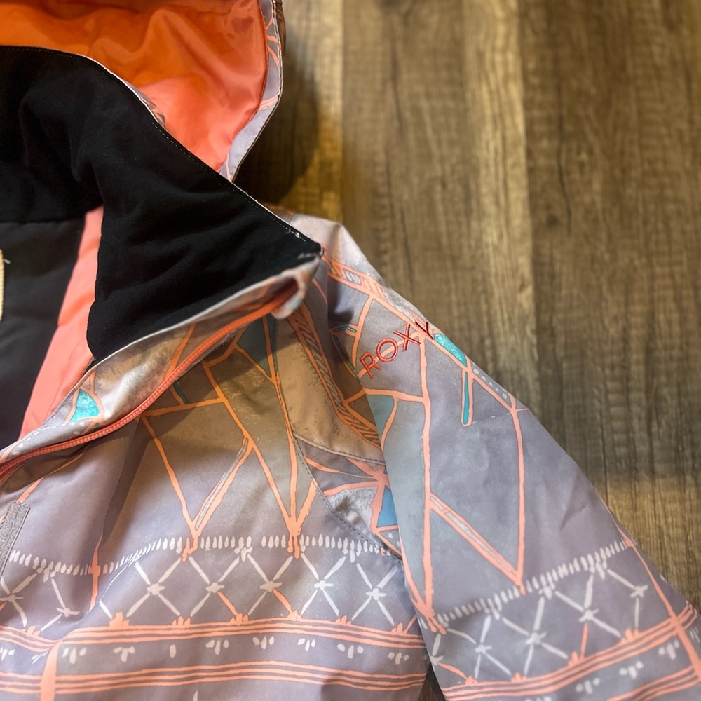 Roxy Girls 12 Kids Pink and Gray Snowboarding Snow Jacket - Picture 3 of 4